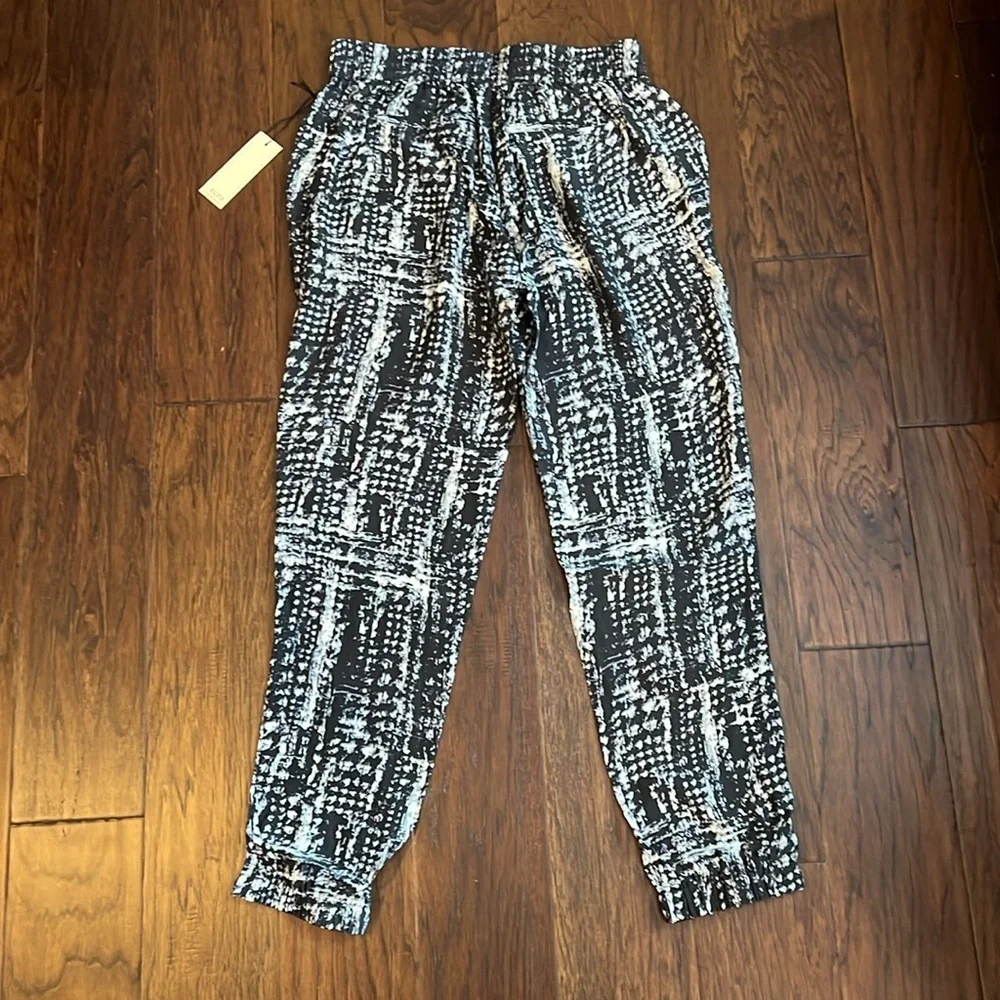 NEW- ecru silk joggers